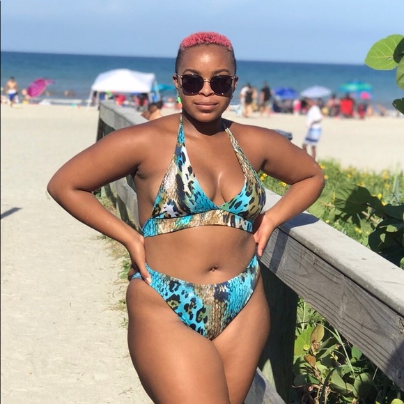 Show your wild side Bikini Top Only - Picture 1 of 5